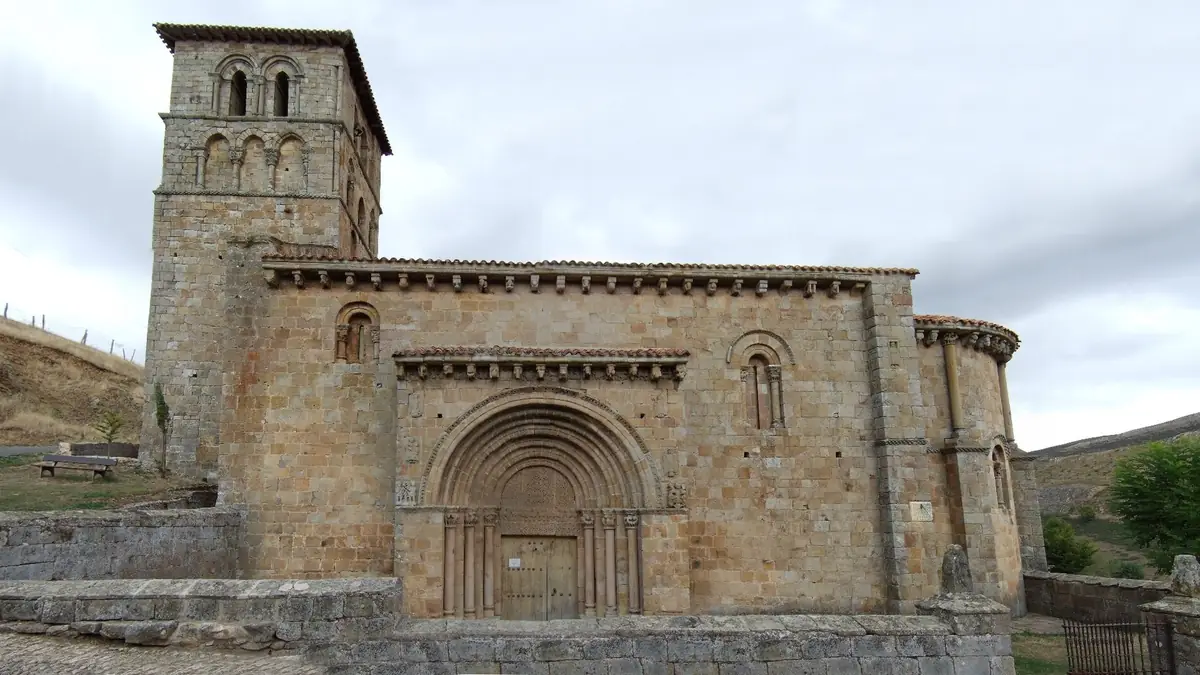 Colegiata de San Pedro de Cervatos