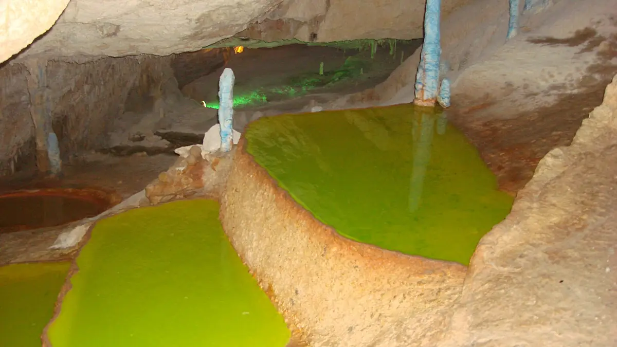 Cova de Can Marçà