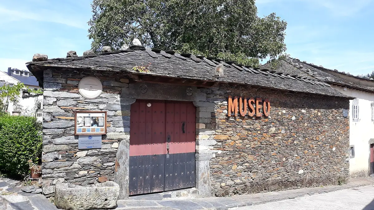Museo Etnográfico de Grandas de Salime "Pepe El Ferreiro"