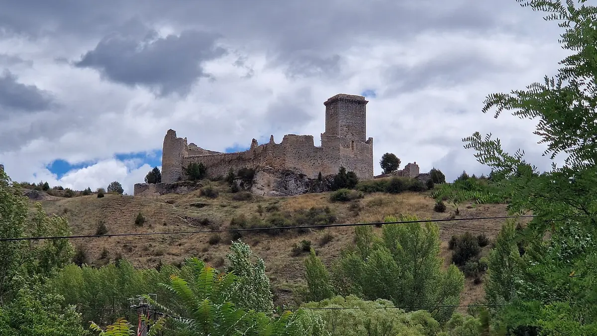 Cañón del Río Lobos /Mirador de las Gullurías / Ermita de San Bartolomé y Poza de Valdecea desde Parking Casa Del Parque